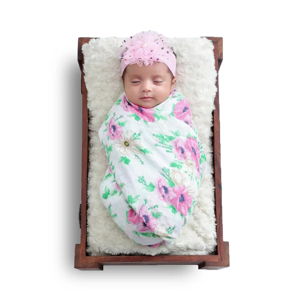 Muslin Swaddles Pack of 4 - Image 7